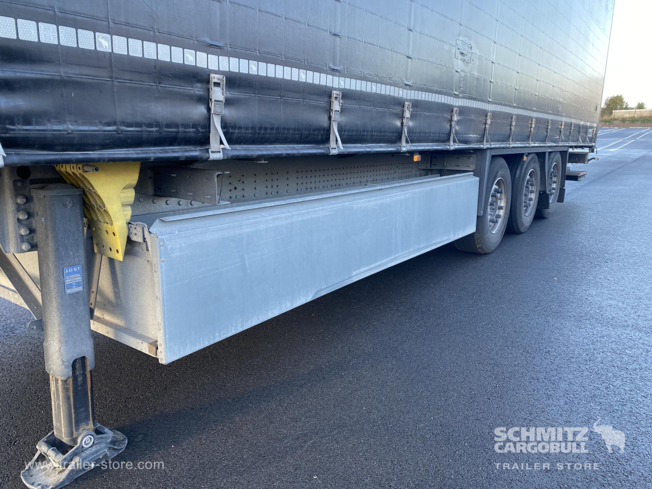 SCHMITZ Curtainsider Standard Taillift - Poluprikolica sa ceradom: slika 3 SCHMITZ Curtainsider Standard Taillift - Poluprikolica sa ceradom: slika 3