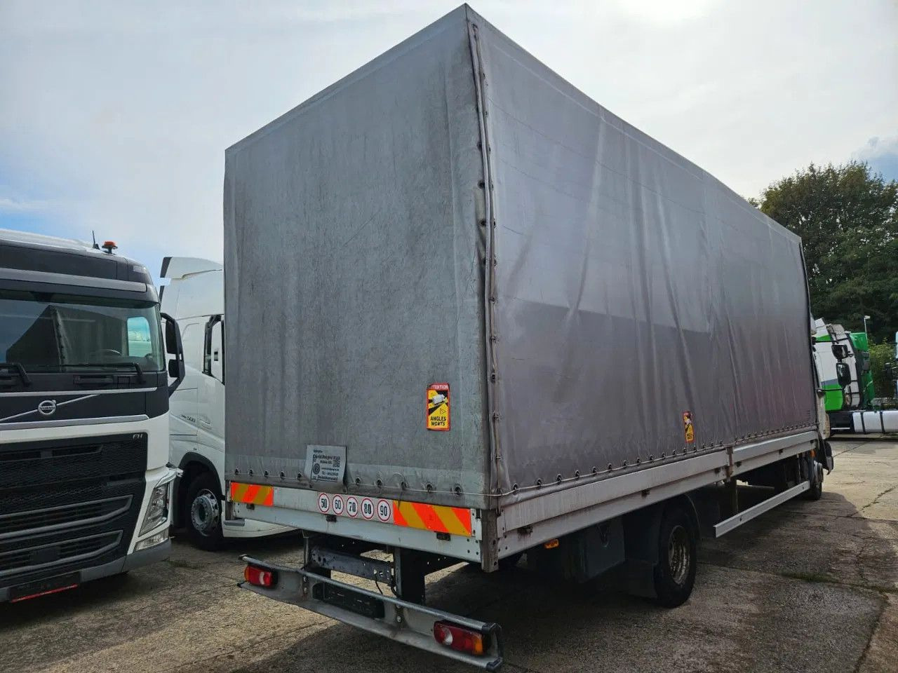 DAF LF 45.180 EEV - More units in stock! - Dostavno vozilo sa ceradom: slika 5 DAF LF 45.180 EEV - More units in stock! - Dostavno vozilo sa ceradom: slika 5