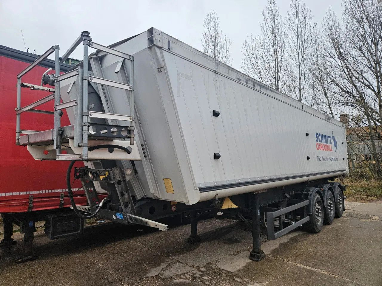 Schmitz Cargobull Gotha SGF S3, 45m3, Alloy wheels, Lift axle - Poluprikolica istovarivača: slika 1 Schmitz Cargobull Gotha SGF S3, 45m3, Alloy wheels, Lift axle - Poluprikolica istovarivača: slika 1