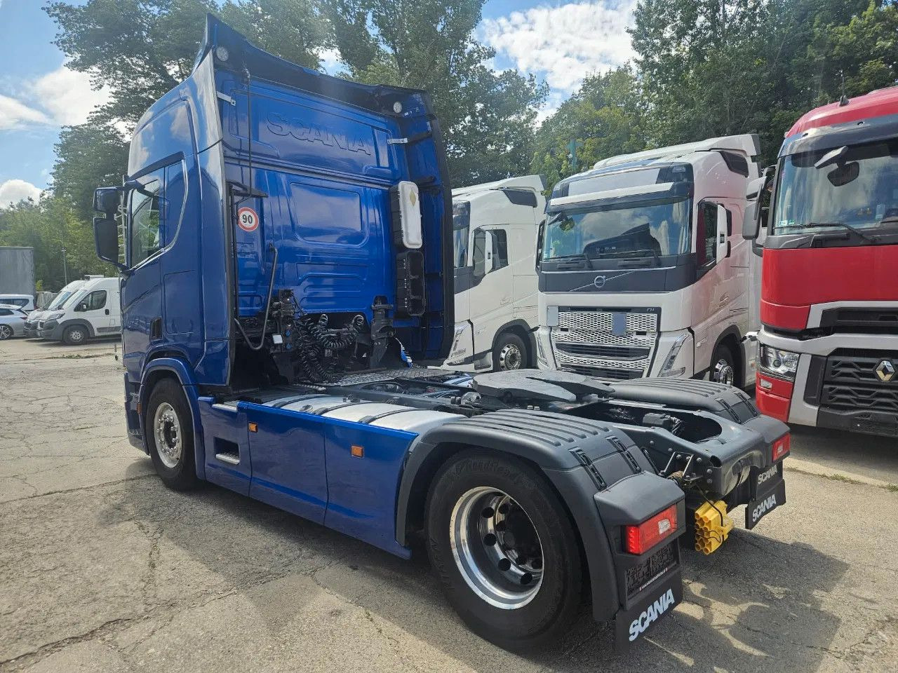 Scania R410 Standard - Full Spoiler - Retarder - Alloy - Tegljač: slika 4 Scania R410 Standard - Full Spoiler - Retarder - Alloy - Tegljač: slika 4