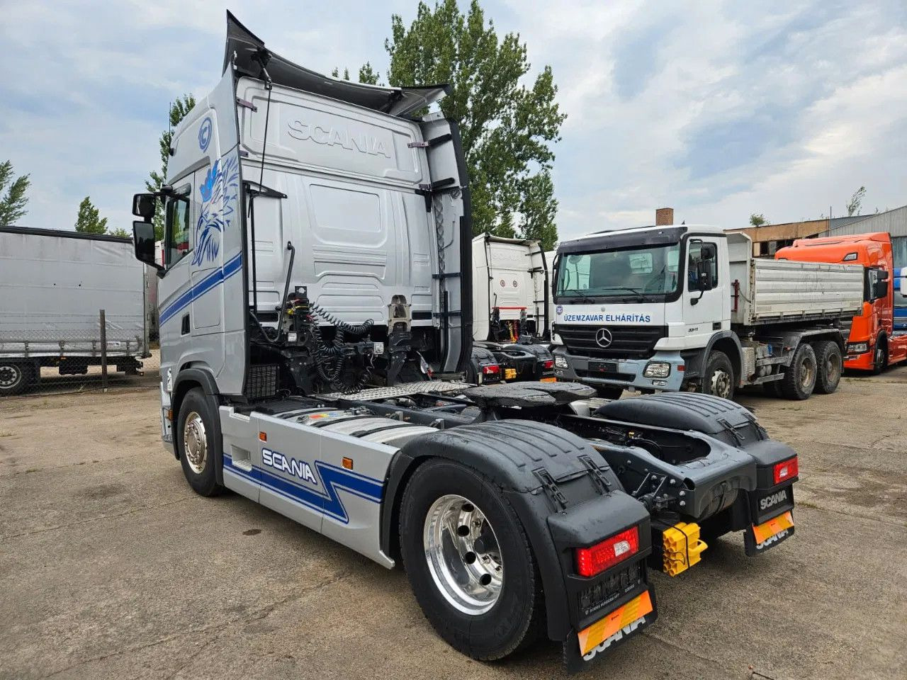 Scania S500 Standard-Digital Display-Navi-Alloy W-Retar - Tegljač: slika 5 Scania S500 Standard-Digital Display-Navi-Alloy W-Retar - Tegljač: slika 5