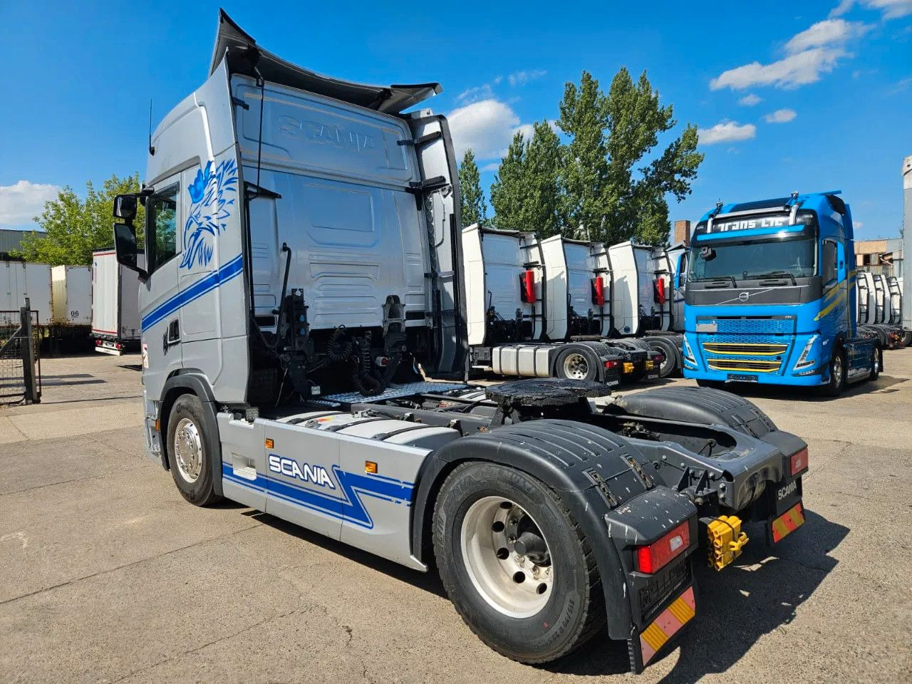 Scania S500 Standklima, 2 fridges, Big Navi, Alloy whee - Tegljač: slika 4 Scania S500 Standklima, 2 fridges, Big Navi, Alloy whee - Tegljač: slika 4
