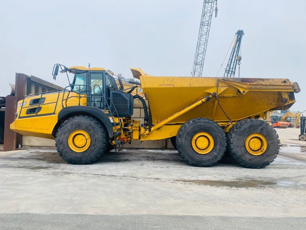 Bell B 45 E - Zglobni kiper: slika 1 Bell B 45 E - Zglobni kiper: slika 1