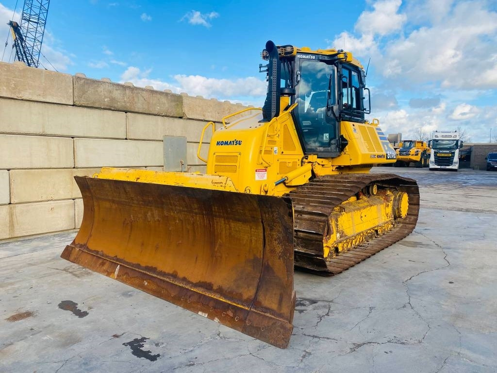 Komatsu D 61 PXI-24E0 - Buldožer: slika 4 Komatsu D 61 PXI-24E0 - Buldožer: slika 4