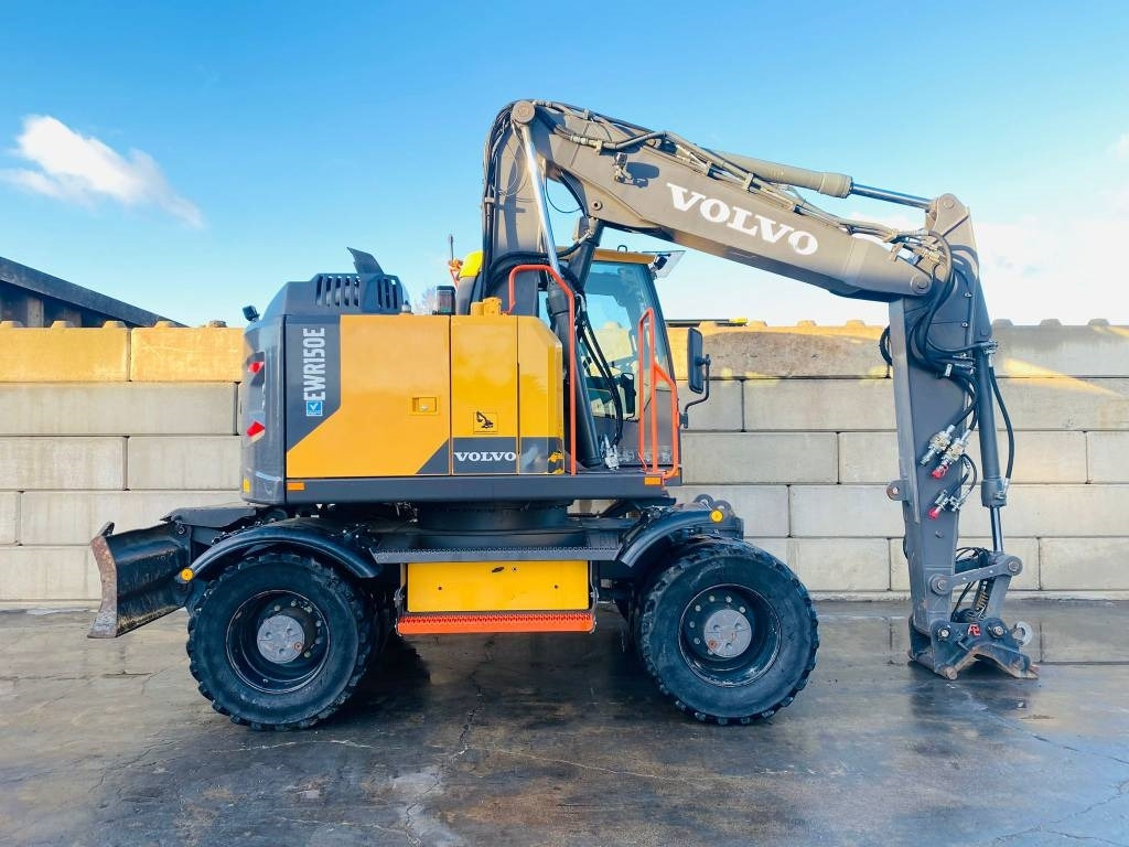 Volvo EWR 150 E - Bager točkaš: slika 2 Volvo EWR 150 E - Bager točkaš: slika 2