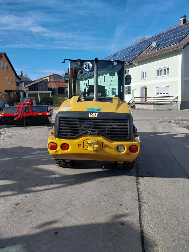 Radlader Cat 906M 908 907 Hoflader Lader Schaufellader - Utovarivač točkaš: slika 4 Radlader Cat 906M 908 907 Hoflader Lader Schaufellader - Utovarivač točkaš: slika 4