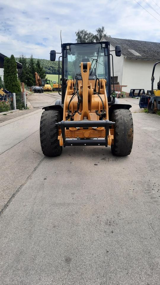 Radlader Cat 908M 906 907 2018 Hoflader Lader Schaufellader - Zglobni utovarivač: slika 2 Radlader Cat 908M 906 907 2018 Hoflader Lader Schaufellader - Zglobni utovarivač: slika 2