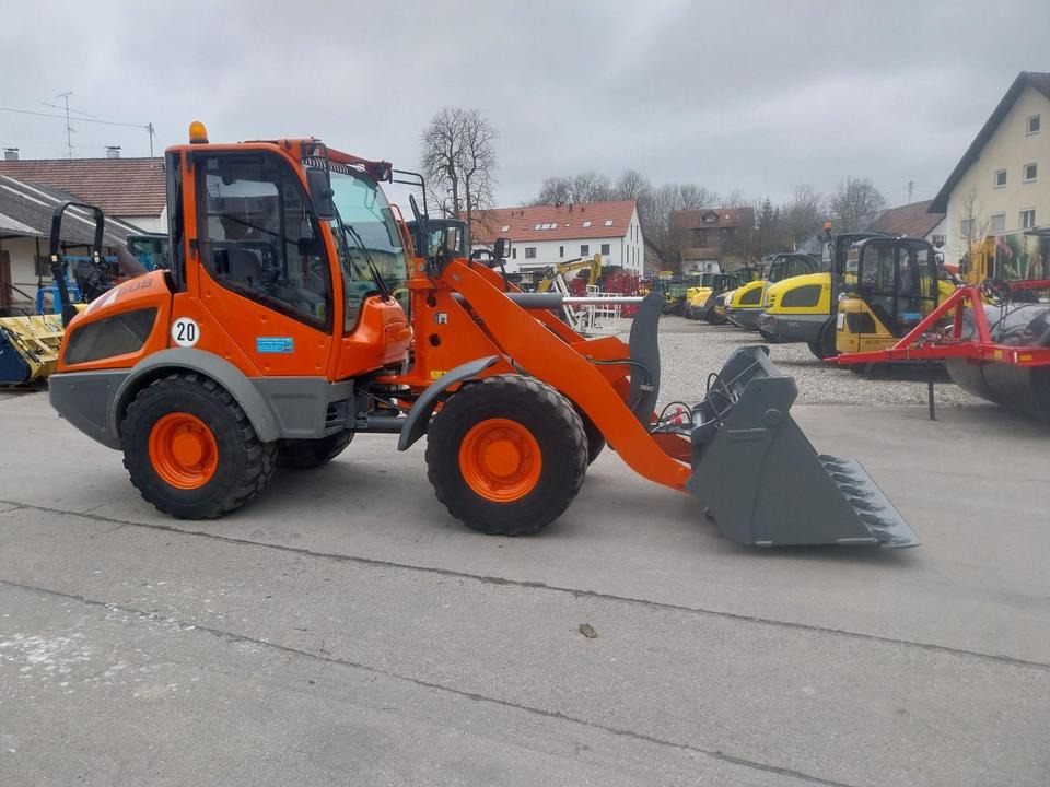 Radlader Liebherr 508 507 506 Hoflader Lader Schaufellader - Utovarivač točkaš: slika 3 Radlader Liebherr 508 507 506 Hoflader Lader Schaufellader - Utovarivač točkaš: slika 3