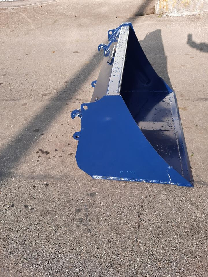 Schaufel 1,2m Euro Schlepper Frontladerschaufel Universalschaufel - Utovarna kašika: slika 2 Schaufel 1,2m Euro Schlepper Frontladerschaufel Universalschaufel - Utovarna kašika: slika 2