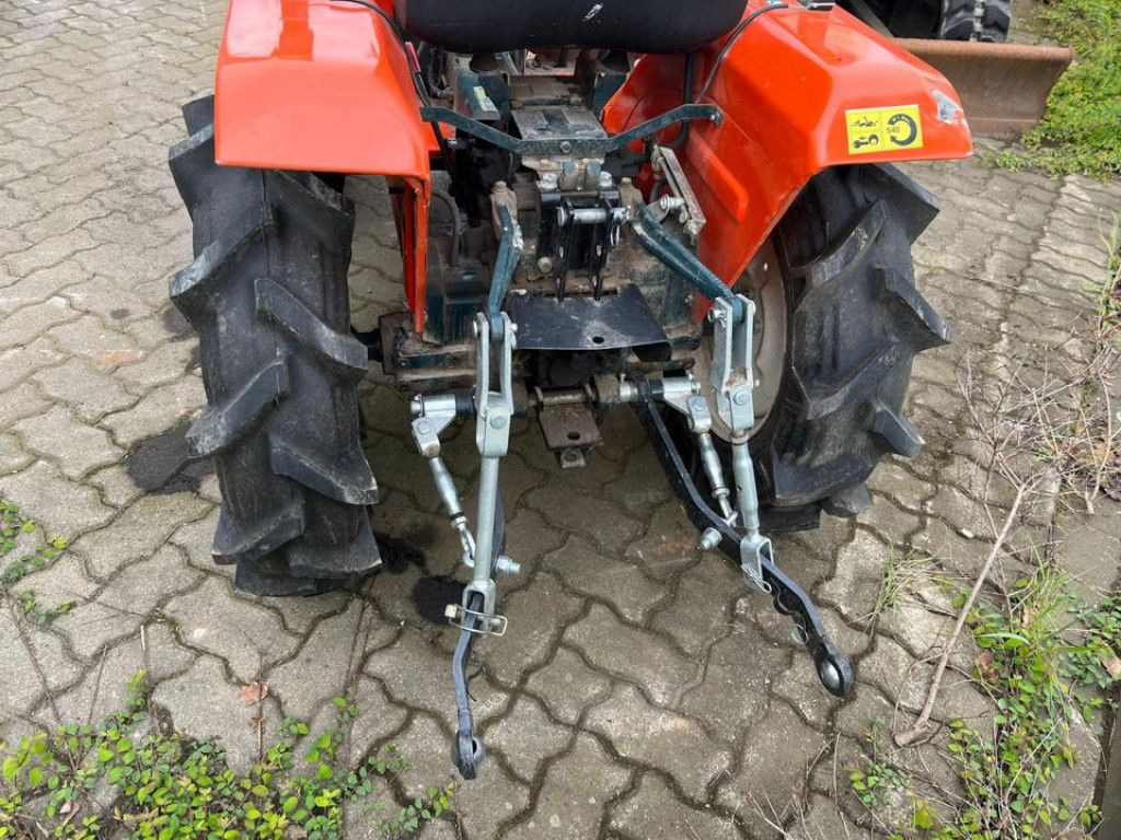 Kubota Trecker 1400 Diverse mit Zapfwelle am Heck und H - Traktor: slika 5 Kubota Trecker 1400 Diverse mit Zapfwelle am Heck und H - Traktor: slika 5