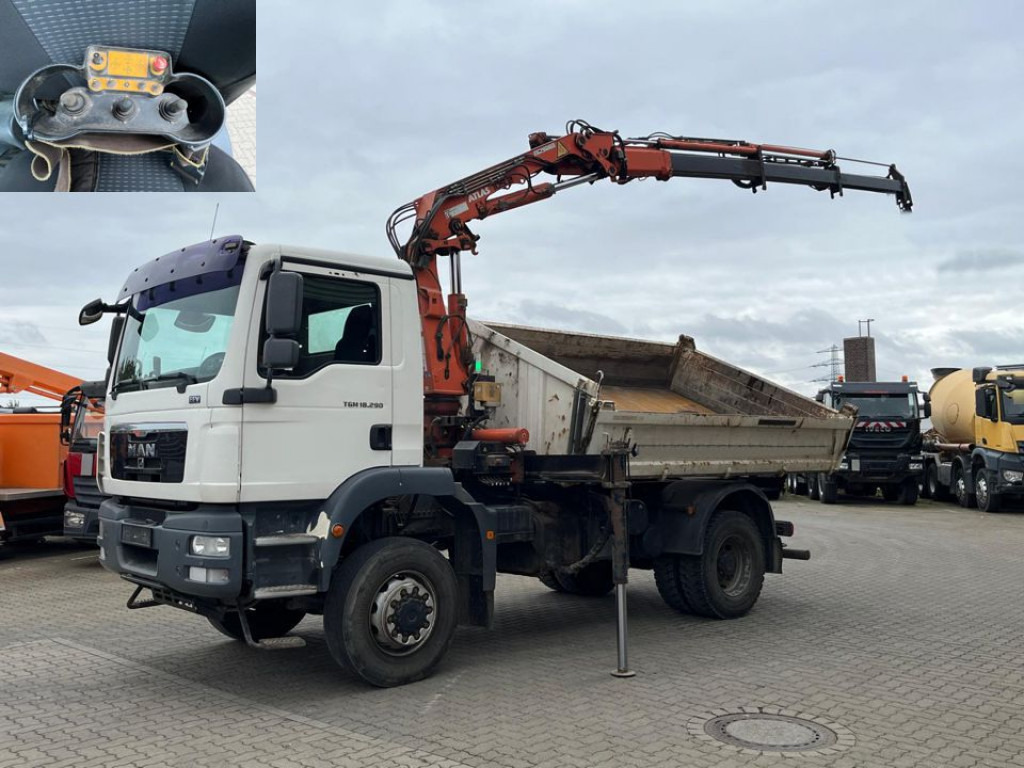 MAN TG-M 18.290 4x4 BB 2-Achs Allradkipper Kran Atlas 105+Funk - Istovarivač, Kamion sa dizalicom: slika 1 MAN TG-M 18.290 4x4 BB 2-Achs Allradkipper Kran Atlas 105+Funk - Istovarivač, Kamion sa dizalicom: slika 1