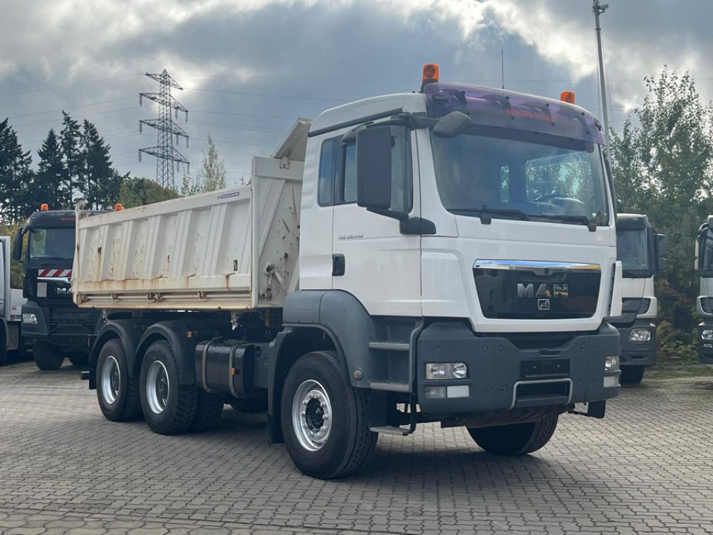 MAN TG-S 26.440 6x4 BB 3-Achs Kipper Schalter - Istovarivač: slika 5 MAN TG-S 26.440 6x4 BB 3-Achs Kipper Schalter - Istovarivač: slika 5