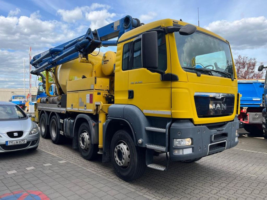 MAN TG-S 35.360 8x4 BB Pumi Pumi 24mKolbenpumpe deut - Auto pumpa za beton: slika 2 MAN TG-S 35.360 8x4 BB Pumi Pumi 24mKolbenpumpe deut - Auto pumpa za beton: slika 2
