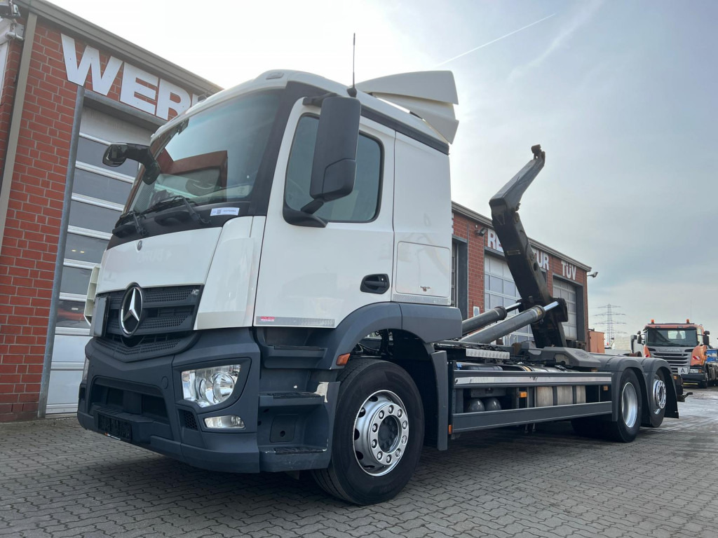 MERCEDES-BENZ Actros neu 2543 L 6x2 Abrollkipper Meiller Funk - Kamion sa hidrauličnom kukom: slika 1 MERCEDES-BENZ Actros neu 2543 L 6x2 Abrollkipper Meiller Funk - Kamion sa hidrauličnom kukom: slika 1