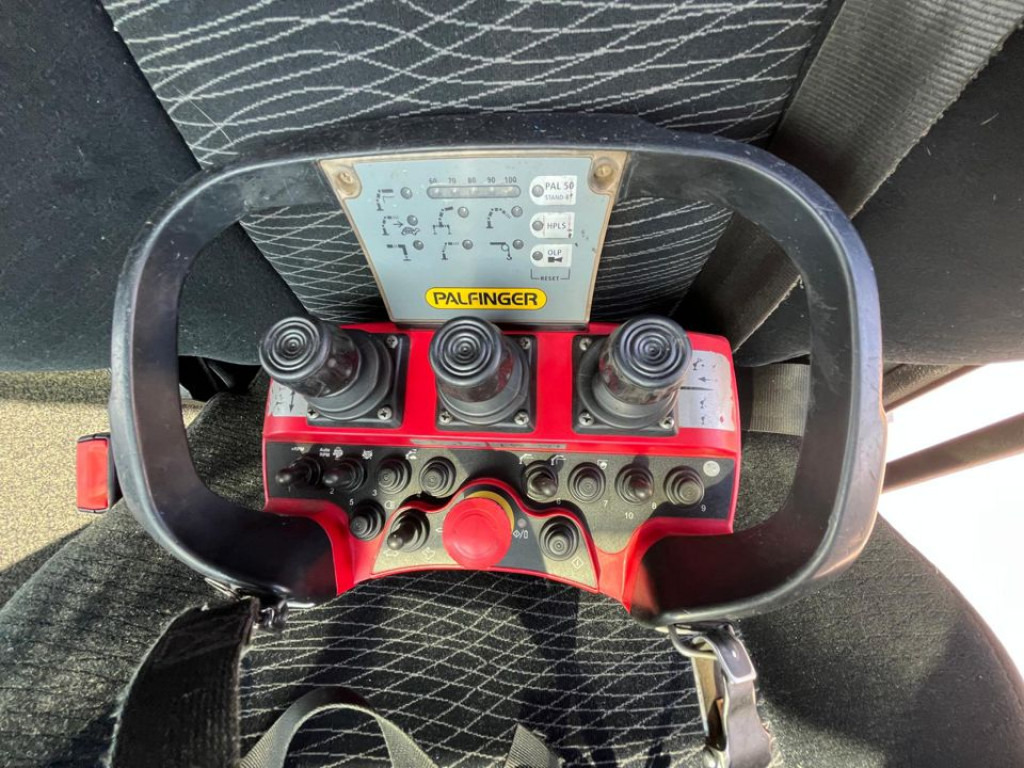 MERCEDES-BENZ Arocs 2545 6x4 HAD Pritsche Heckkran PK 41002 - Kamion sa tovarnim sandukom, Kamion sa dizalicom: slika 2 MERCEDES-BENZ Arocs 2545 6x4 HAD Pritsche Heckkran PK 41002 - Kamion sa tovarnim sandukom, Kamion sa dizalicom: slika 2