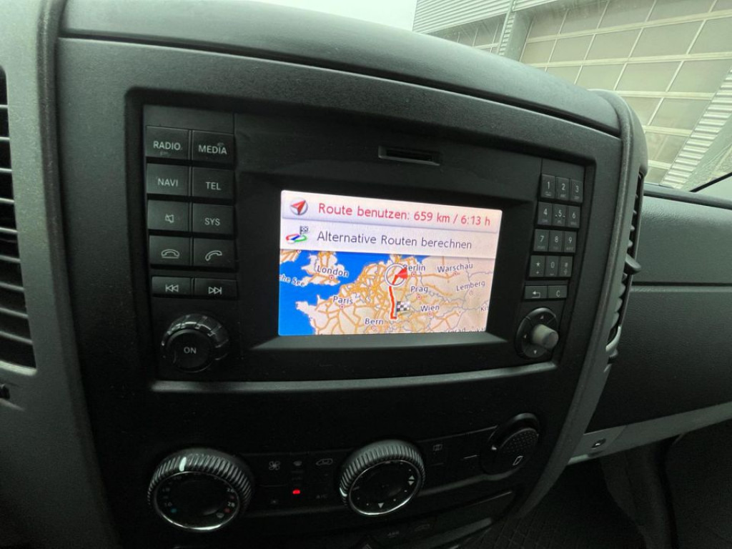 MERCEDES-BENZ Sprinter 316 CDI Kasten - Furgon: slika 2 MERCEDES-BENZ Sprinter 316 CDI Kasten - Furgon: slika 2