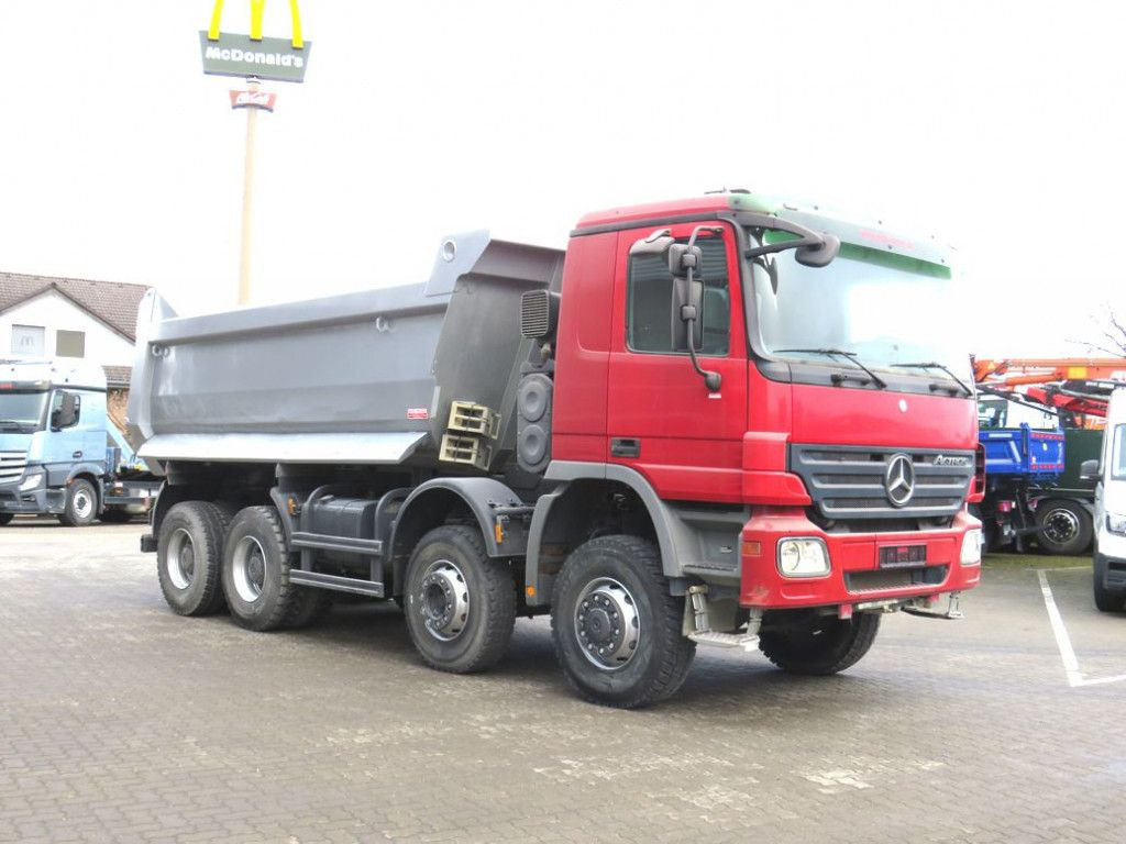 Mercedes-Benz Actros 4141 8x6 4 Achs Muldenkipper Kupplung, 1. - Istovarivač: slika 2 Mercedes-Benz Actros 4141 8x6 4 Achs Muldenkipper Kupplung, 1. - Istovarivač: slika 2