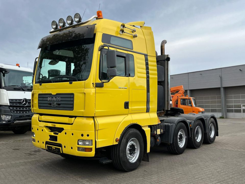 MAN TG-A 41.660 8x4 4 BBS SZM Schwerlast 250 to WSK - Tegljač: slika 1 MAN TG-A 41.660 8x4 4 BBS SZM Schwerlast 250 to WSK - Tegljač: slika 1