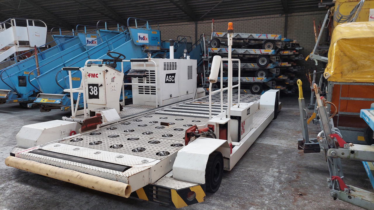 CLT-8 FMC Speedloader - Utovarivač kontejnera/ Paleta: slika 1 CLT-8 FMC Speedloader - Utovarivač kontejnera/ Paleta: slika 1