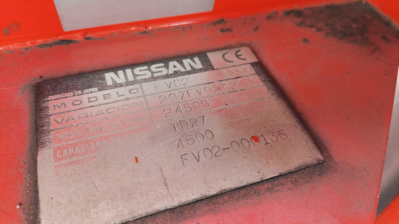 FV-02 Tractor Nissan - Traktor za prtljag: slika 2 FV-02 Tractor Nissan - Traktor za prtljag: slika 2