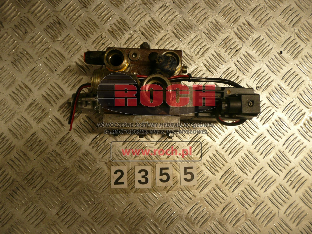 SAUER 157B5111 4809C065489 157B6230 4609G344567 - 1 SEKCYJNY + POKRYWA ZAMYKAJĄCA + 157B4032 3614C057012 - Hidraulični ventil: slika 1 SAUER 157B5111 4809C065489 157B6230 4609G344567 - 1 SEKCYJNY + POKRYWA ZAMYKAJĄCA + 157B4032 3614C057012 - Hidraulični ventil: slika 1