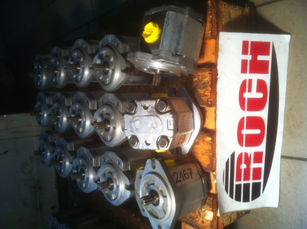 SAUER SUNDSTRAND 111.20.741.00 SNP2NN/0.11LN06SA P1F5F4NNNN/NNNNN - Hidraulična pumpa za Građevinska mašina: slika 1 SAUER SUNDSTRAND 111.20.741.00 SNP2NN/0.11LN06SA P1F5F4NNNN/NNNNN - Hidraulična pumpa za Građevinska mašina: slika 1