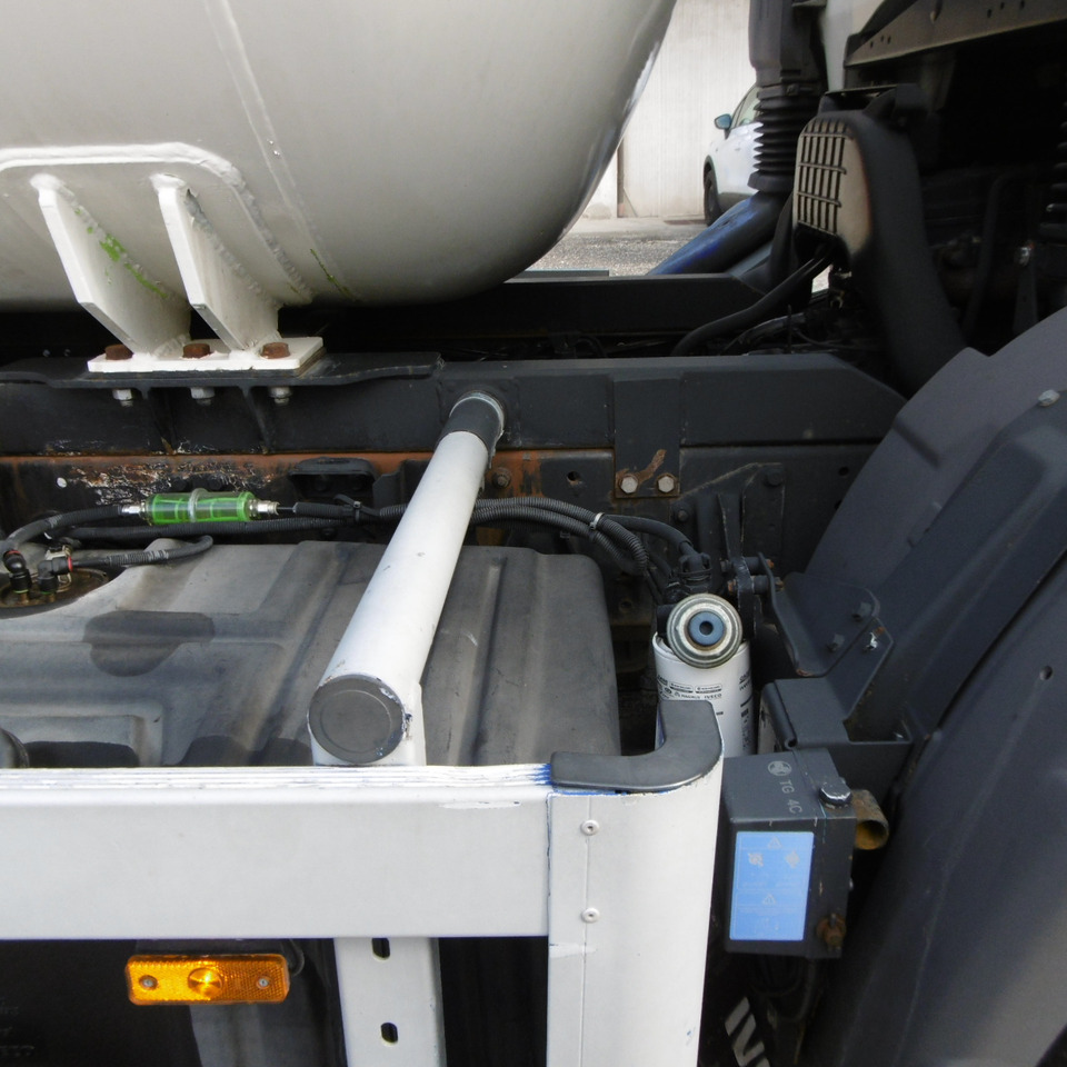 IVECO 130.24 LPG GAS Tank - Kamion cisterna: slika 5 IVECO 130.24 LPG GAS Tank - Kamion cisterna: slika 5