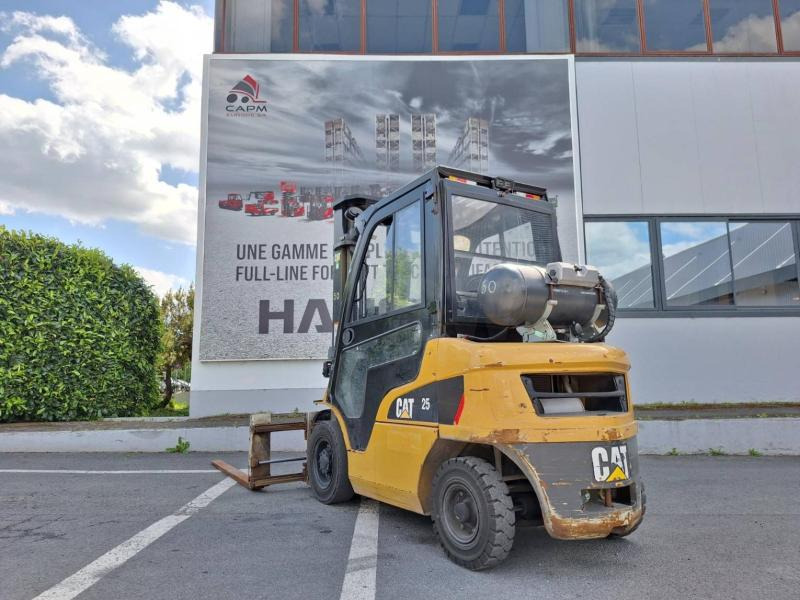 Caterpillar GP25NTD - Gasni viljuškar: slika 4 Caterpillar GP25NTD - Gasni viljuškar: slika 4