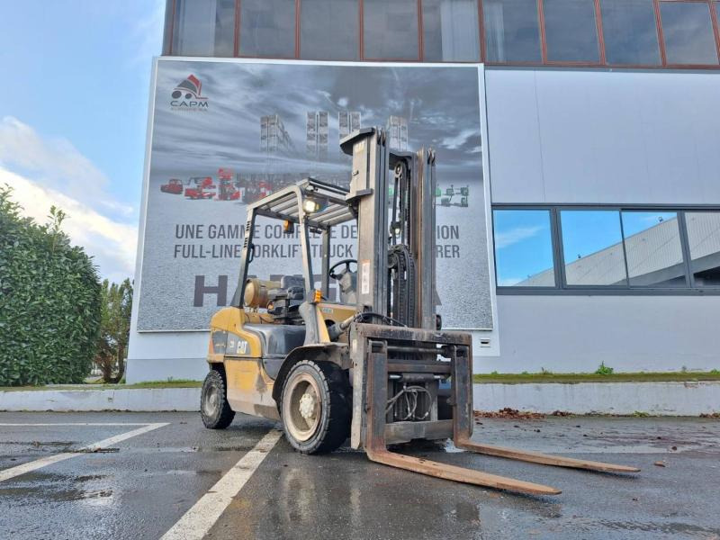 Caterpillar GP30NT - Gasni viljuškar: slika 2 Caterpillar GP30NT - Gasni viljuškar: slika 2