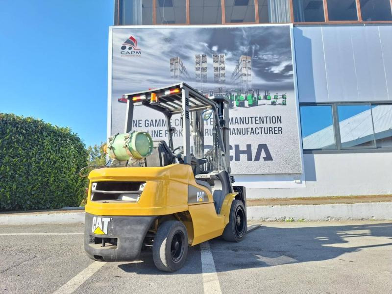 Caterpillar GP30NTD - Gasni viljuškar: slika 5 Caterpillar GP30NTD - Gasni viljuškar: slika 5