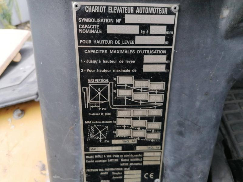 Caterpillar GP40N - Gasni viljuškar: slika 3 Caterpillar GP40N - Gasni viljuškar: slika 3