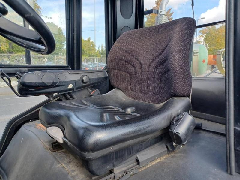 Gasni viljuškar Caterpillar GP45K2: slika 10 Gasni viljuškar Caterpillar GP45K2: slika 10