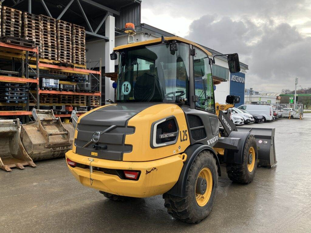 Volvo JL25H Electric - Mini utovarivač: slika 2 Volvo JL25H Electric - Mini utovarivač: slika 2