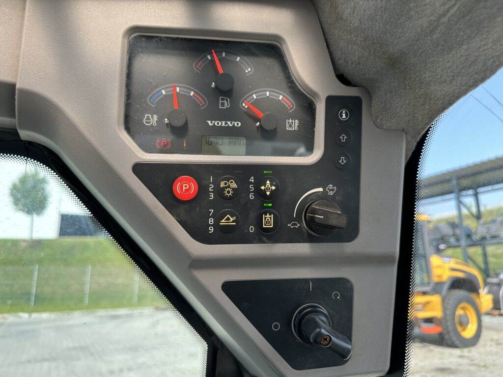 Lizing  Volvo MC70C Volvo MC70C: slika 18