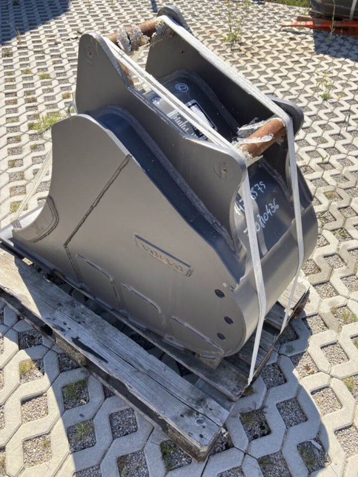 Volvo Tieflöffel mit Messer S50 - Bager utovarivač: slika 3 Volvo Tieflöffel mit Messer S50 - Bager utovarivač: slika 3