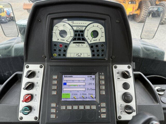 BOMAG BW 174 AP-4 AM Walze 12 Ton *Vibrator *Streuer - Valjak: slika 3 BOMAG BW 174 AP-4 AM Walze 12 Ton *Vibrator *Streuer - Valjak: slika 3