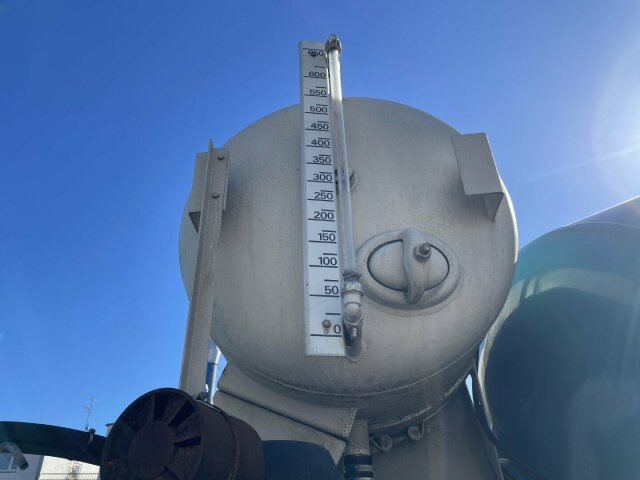Betonmischer-Auflieger Intermix 12 m³ mit Motor - Poluprikolica mikser: slika 3 Betonmischer-Auflieger Intermix 12 m³ mit Motor - Poluprikolica mikser: slika 3