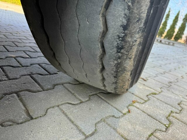 Carnehl CHKS/HH THERMO Kippauflieger 3 Achse - Poluprikolica istovarivača: slika 4 Carnehl CHKS/HH THERMO Kippauflieger 3 Achse - Poluprikolica istovarivača: slika 4