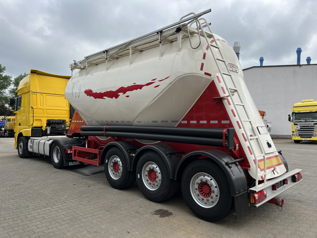 FELDBINDER O.ME.P.S. CM27 Zementsilo 3 Achse - Silo cisterna: slika 3 FELDBINDER O.ME.P.S. CM27 Zementsilo 3 Achse - Silo cisterna: slika 3