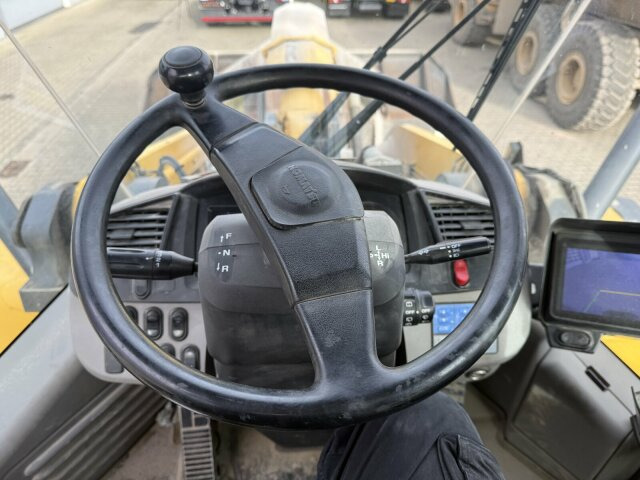 Komatsu WA 470-7 Radlader 24 Ton Schaufel 4.5 m³ *Waage - Utovarivač točkaš: slika 2 Komatsu WA 470-7 Radlader 24 Ton Schaufel 4.5 m³ *Waage - Utovarivač točkaš: slika 2