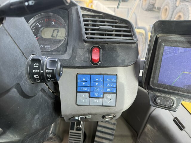 Komatsu WA 470-7 Radlader 24 Ton Schaufel 4.5 m³ *Waage - Utovarivač točkaš: slika 5 Komatsu WA 470-7 Radlader 24 Ton Schaufel 4.5 m³ *Waage - Utovarivač točkaš: slika 5