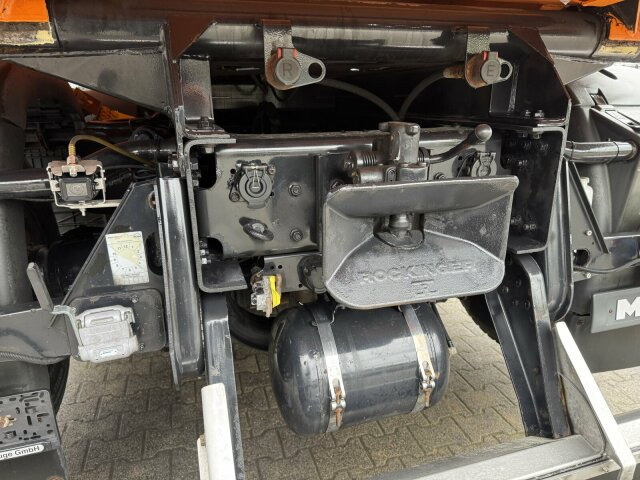 MAN TGS 28.400 6x4-4 Kipper Kran Palfinger PK9002 - Istovarivač, Kamion sa dizalicom: slika 3 MAN TGS 28.400 6x4-4 Kipper Kran Palfinger PK9002 - Istovarivač, Kamion sa dizalicom: slika 3