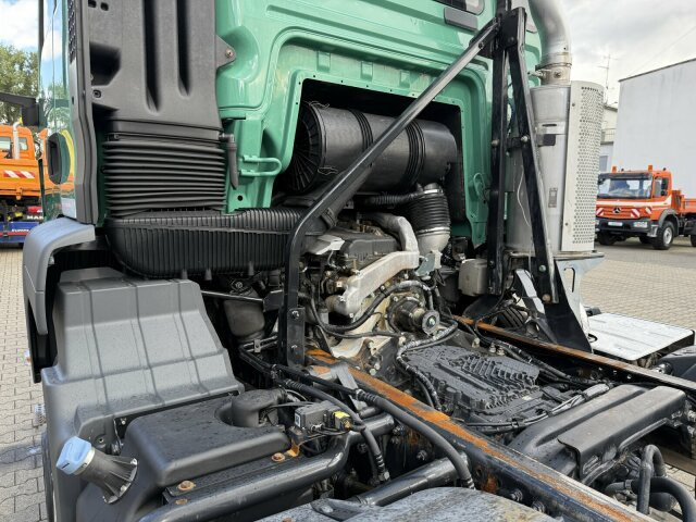 MAN TGS 35.420 8x4 Euro 6C Fahrgestell Betonmischer - Kamion sa golom šasijom i zatvorenom kabinom: slika 5 MAN TGS 35.420 8x4 Euro 6C Fahrgestell Betonmischer - Kamion sa golom šasijom i zatvorenom kabinom: slika 5