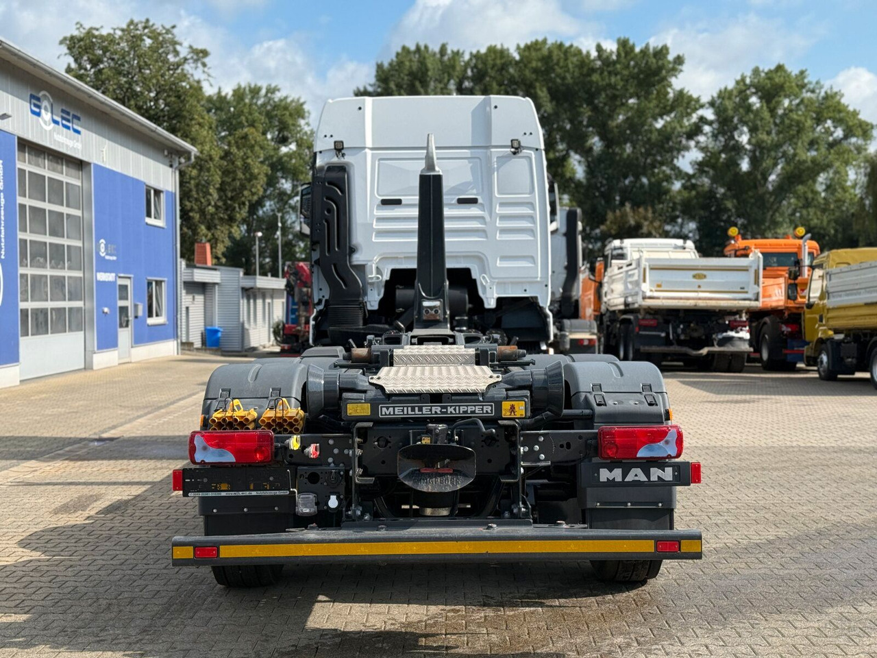 MAN TGX 26.520 6x2 Abrollkipper MEILLER RS 21.70 - Kamion sa hidrauličnom kukom: slika 4 MAN TGX 26.520 6x2 Abrollkipper MEILLER RS 21.70 - Kamion sa hidrauličnom kukom: slika 4