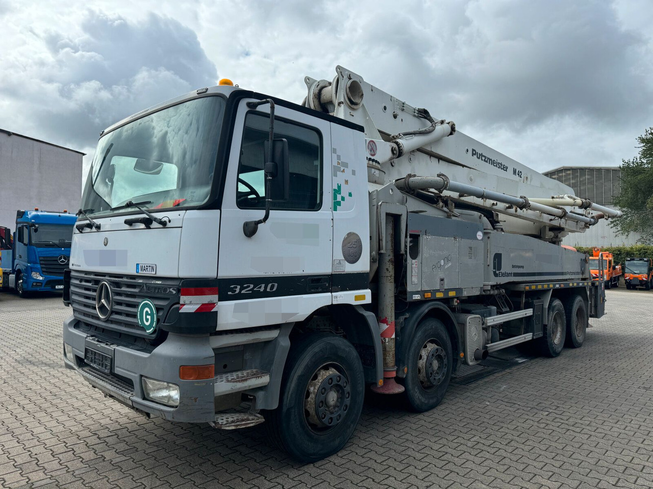 Mercedes-Benz ACTROS 3240 8x4 Betonpumpe PUTZMEISTER BSF 42 M - Auto pumpa za beton: slika 3 Mercedes-Benz ACTROS 3240 8x4 Betonpumpe PUTZMEISTER BSF 42 M - Auto pumpa za beton: slika 3