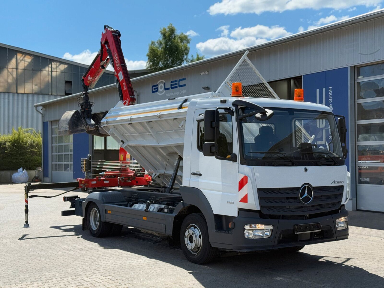Mercedes-Benz ATEGO 818 4x2 Euro 6 Kipper Kran FASSI F65B.0.22 - Dostavno vozilo kiper: slika 2 Mercedes-Benz ATEGO 818 4x2 Euro 6 Kipper Kran FASSI F65B.0.22 - Dostavno vozilo kiper: slika 2