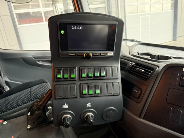 Mercedes-Benz Atego Kehrmaschine BUCHER CITYFANT 5000 - Autočistilica: slika 4 Mercedes-Benz Atego Kehrmaschine BUCHER CITYFANT 5000 - Autočistilica: slika 4