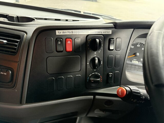 Mercedes-Benz Atego Kehrmaschine BUCHER CITYFANT 5000 - Autočistilica: slika 5 Mercedes-Benz Atego Kehrmaschine BUCHER CITYFANT 5000 - Autočistilica: slika 5