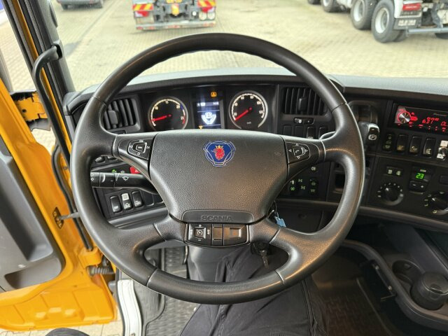 Scania R500 8x4 Kanalreiniger Kombi MÜLLER Canalmaster - Vakuumska cisterna: slika 2 Scania R500 8x4 Kanalreiniger Kombi MÜLLER Canalmaster - Vakuumska cisterna: slika 2
