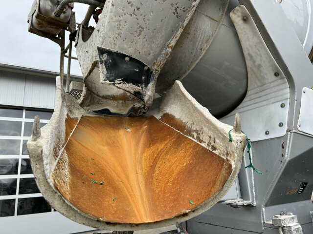 Schwing Stetter Betonmischer Auflieger 10 m³ - Poluprikolica mikser: slika 3 Schwing Stetter Betonmischer Auflieger 10 m³ - Poluprikolica mikser: slika 3